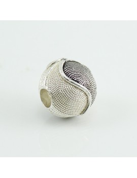 Two-tone silver corbula charm for Filu & Trama base bracelet