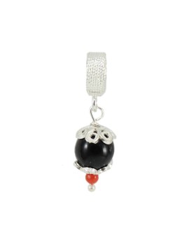 Silver charm pendant on coccu with coral Filu & Trama