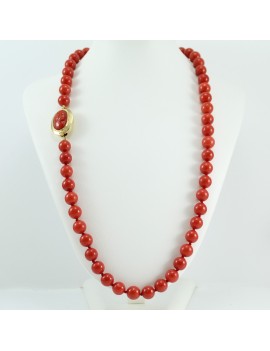 Collier femme avec fil de corail rouge et fermoir en or jaune avec camée 50 cm