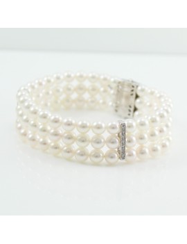 Bracciale perle Akoya tre file in oro bianco e diamanti Coscia