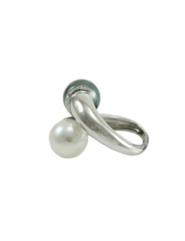 Women's Tahitian gray and Australian white contrarié pearl ring with diamonds 10 mm